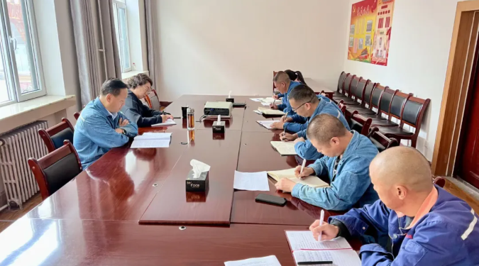 配送公司召開9月份安全生產(chǎn)例會(huì)暨安全生產(chǎn)百日攻堅(jiān)行動(dòng)部署專題會(huì)議